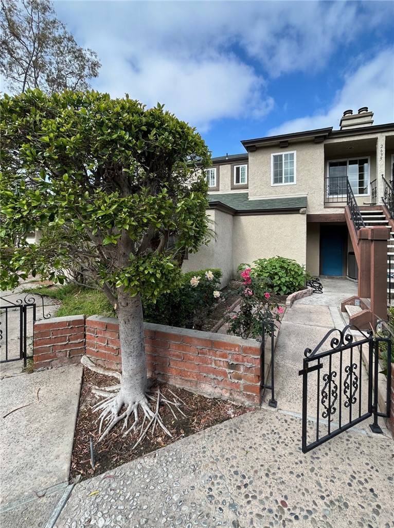 Santa Ana, CA 92706,2635 W Monte Carlo DR #42