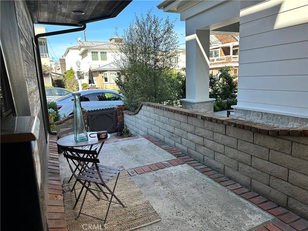 Newport Beach, CA 92662,326 Onyx AVE