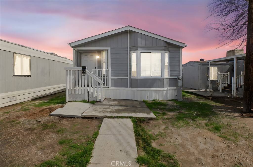 Lancaster, CA 93535,1617 E Avenue I Space 58
