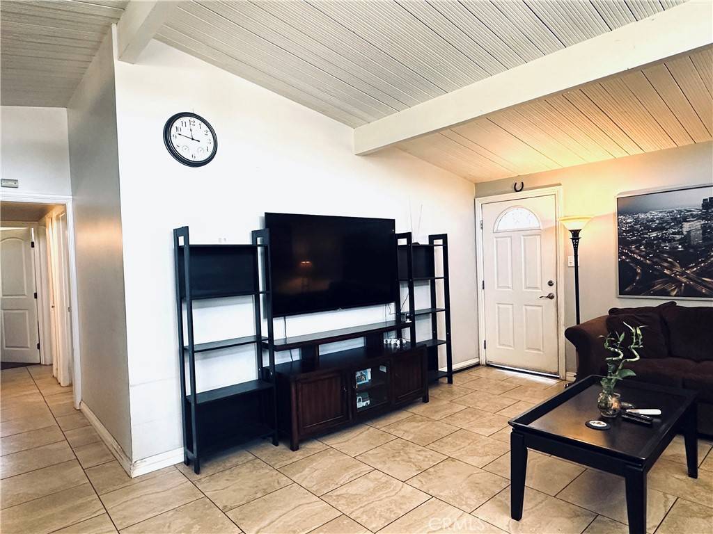 Ontario, CA 91764,1307 N Allyn AVE