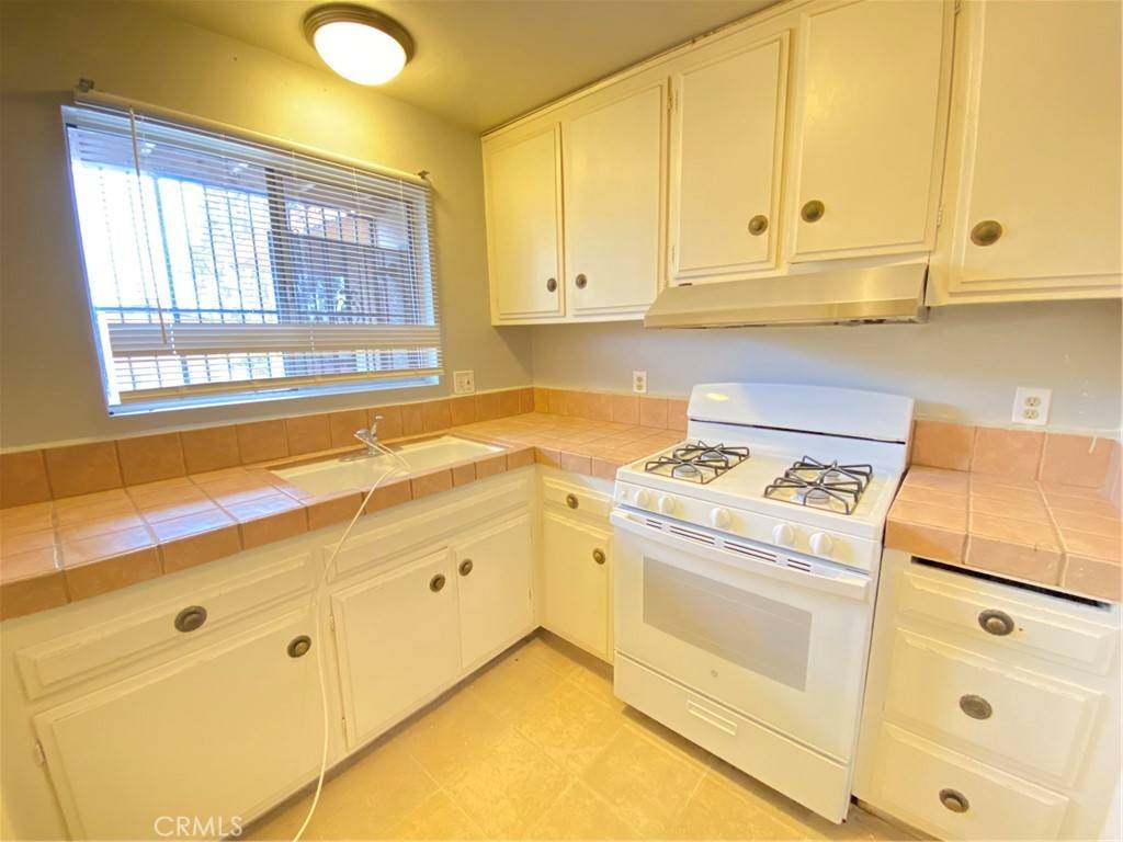 Anaheim, CA 92801,2153 W Brownwood AVE #3