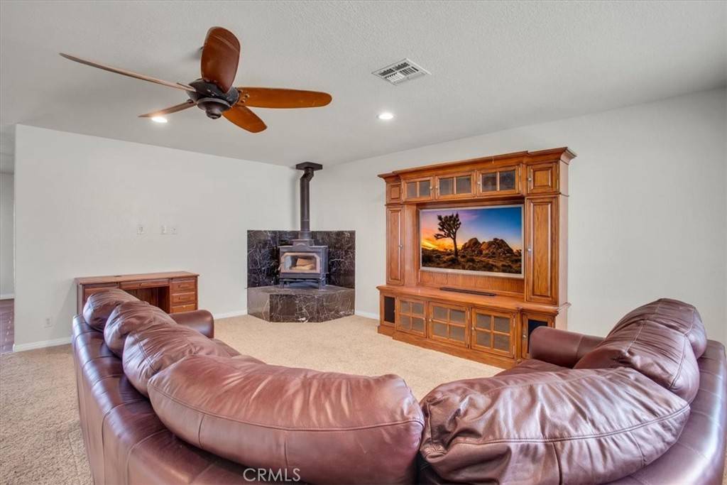 Yucca Valley, CA 92284,59099 Henderson DR