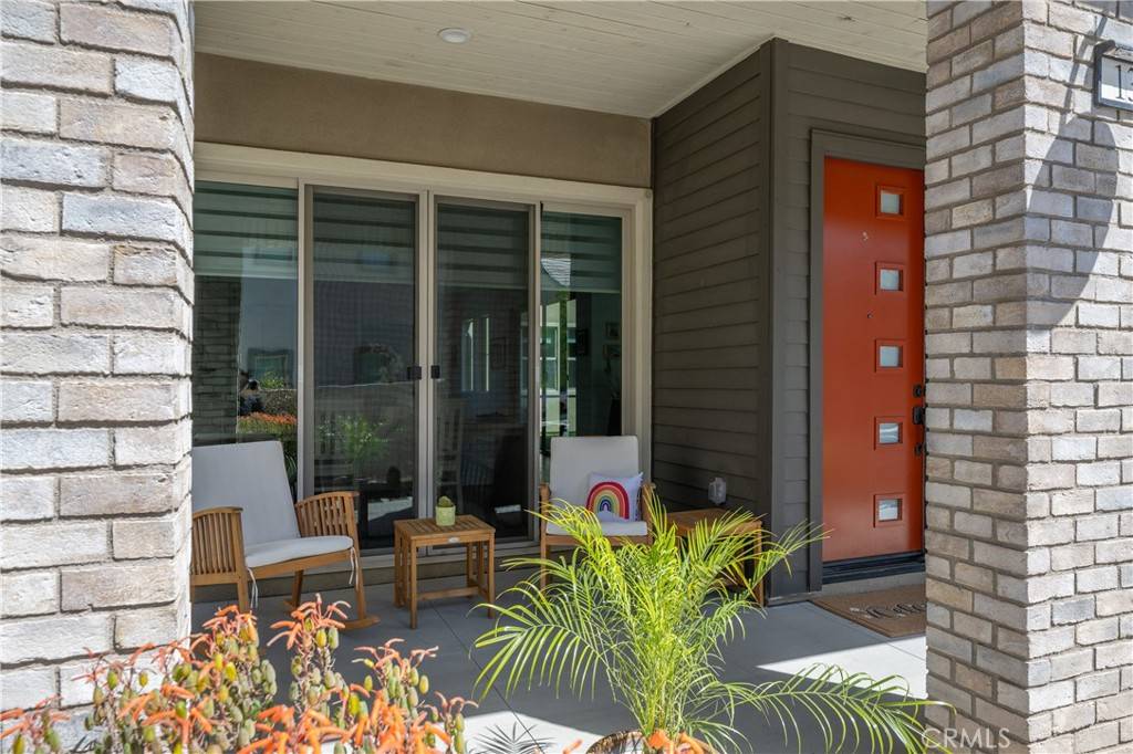 Irvine, CA 92618,135 Bosal