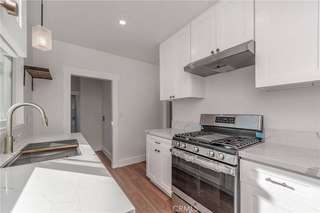 Los Angeles, CA 90044,515 W 70th ST