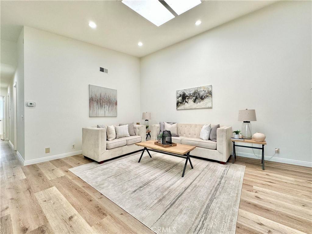 La Mirada, CA 90638,13515 Avenida Santa Tecla #210H