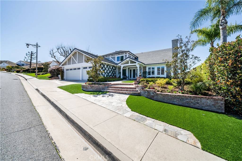 Anaheim Hills, CA 92807,755 S Goldfinch WAY