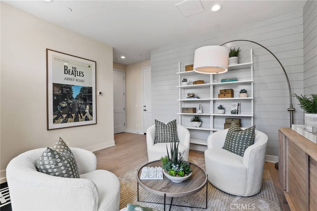 Huntington Beach, CA 92648,19011 Main ST #121