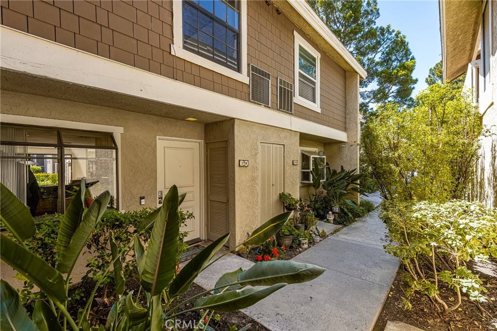 Irvine, CA 92620,179 Pineview