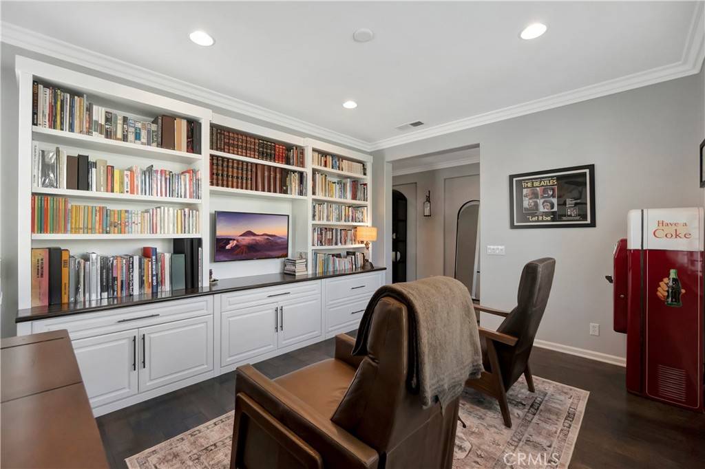 Lake Forest, CA 92630,302 Summit Crest DR