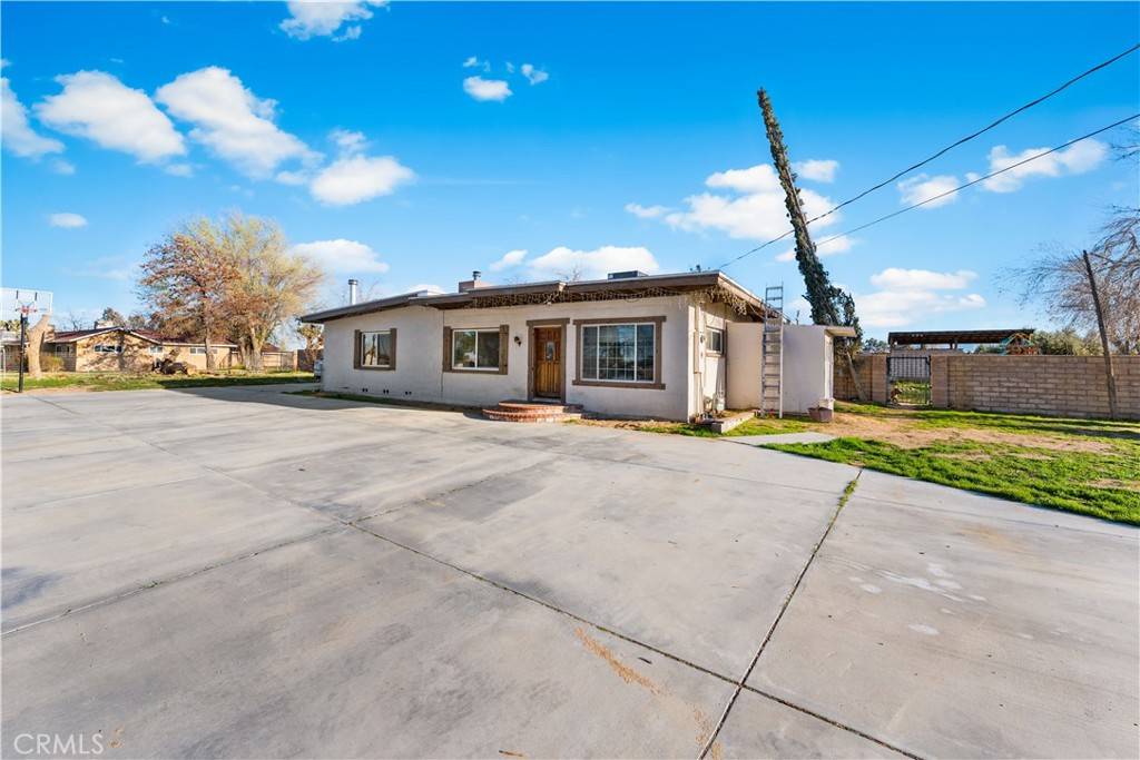 Lancaster, CA 93534,1808 W Avenue L8