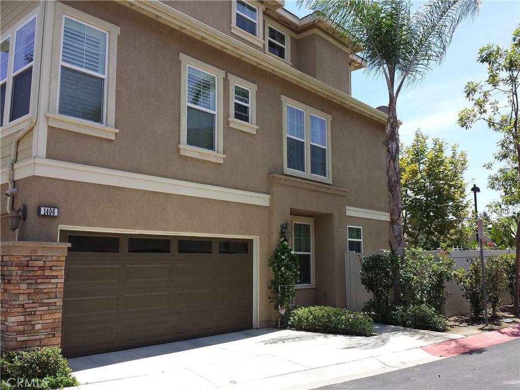 Fullerton, CA 92835,1406 University CIR