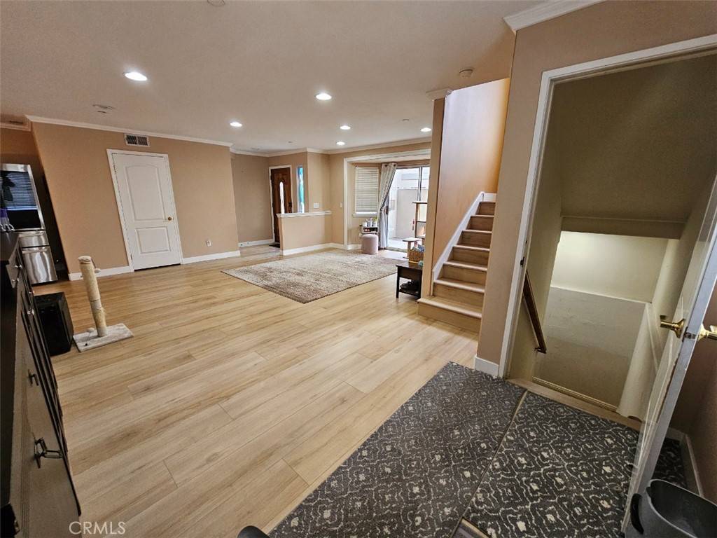 Torrance, CA 90504,2056 Artesia BLVD #A