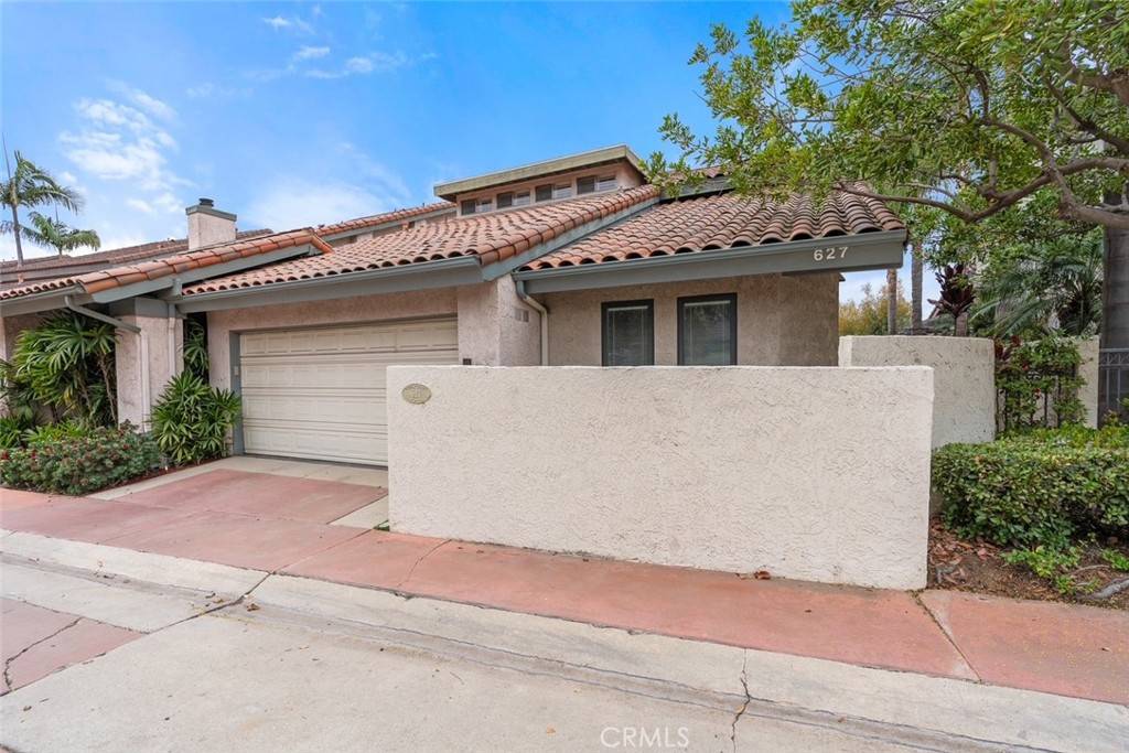 Long Beach, CA 90807,627 Avery PL