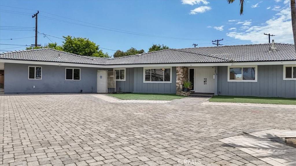 Anaheim, CA 92804,2550 W Rowland AVE