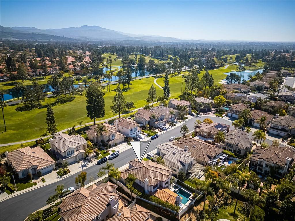 Tustin, CA 92782,2286 Moortown DR
