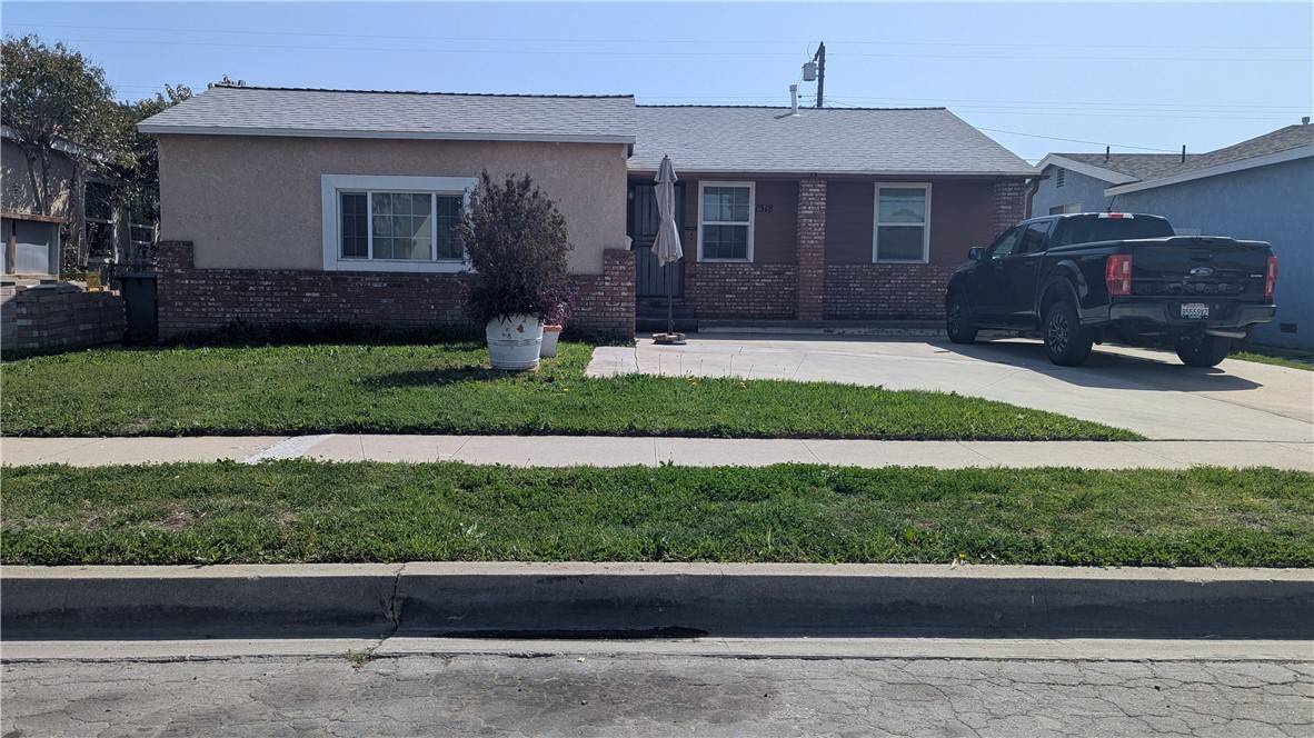 Compton, CA 90220,1318 W Palmer ST