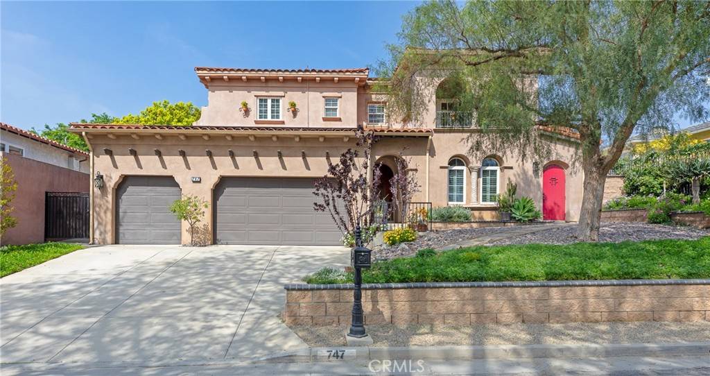 Fullerton, CA 92832,747 Oceanview DR