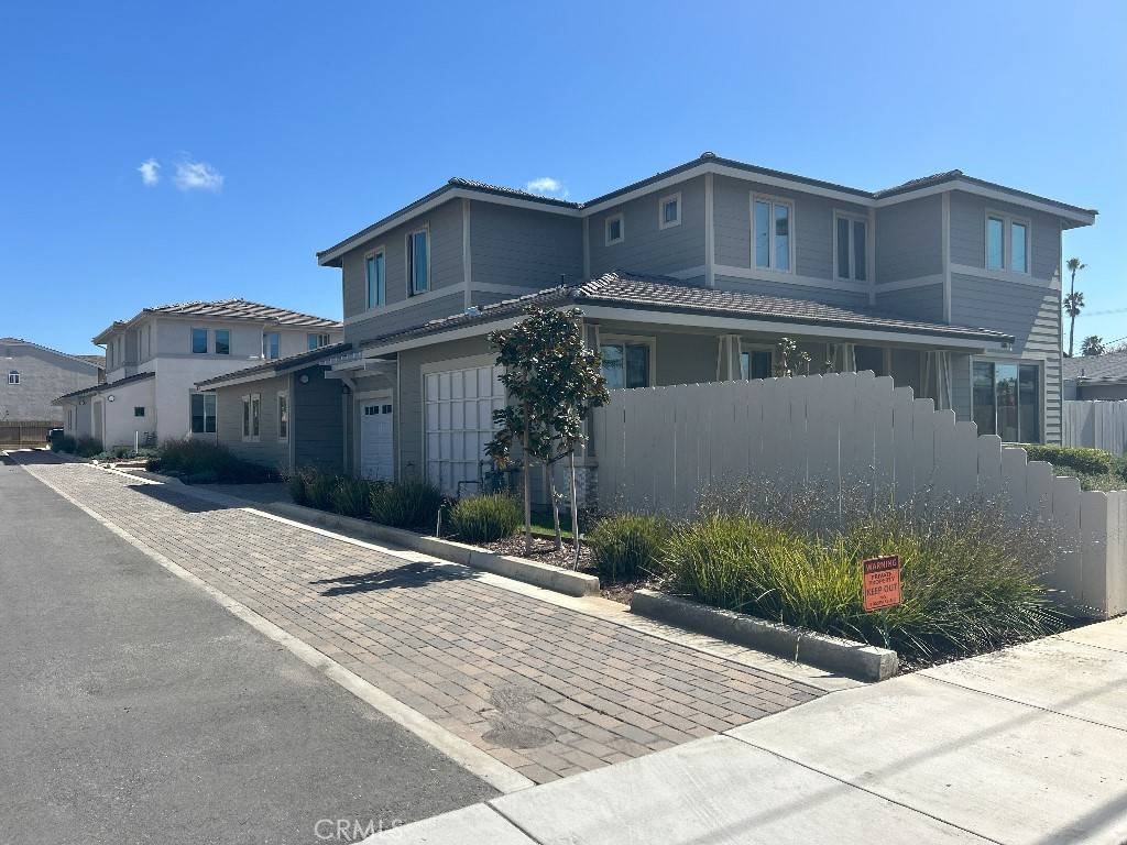 Oceanside, CA 92054,1506 Alvarado ST