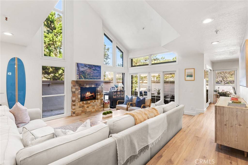 Newport Beach, CA 92660,42 Sea Island DR