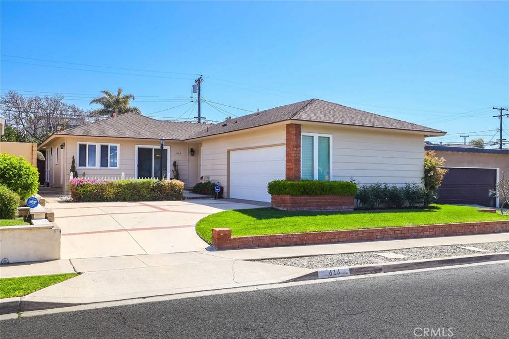 Seal Beach, CA 90740,616 Southshore Drive