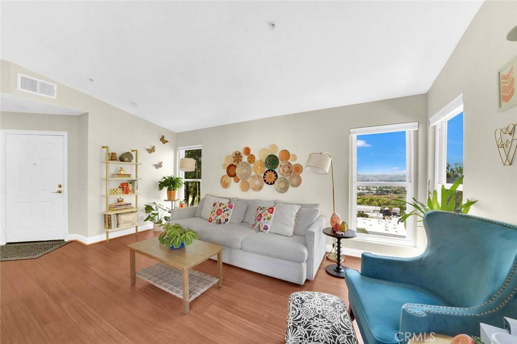 Yorba Linda, CA 92887,5235 Box Canyon CT #22F