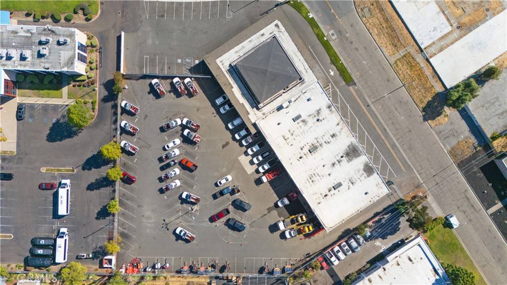 Oakland, CA 94621,8399 Edgewater DR