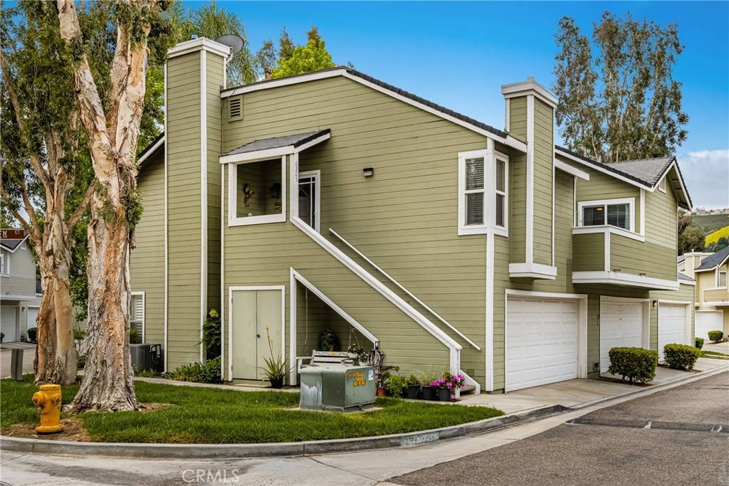Yorba Linda, CA 92887,6205 Plymouth CT #113