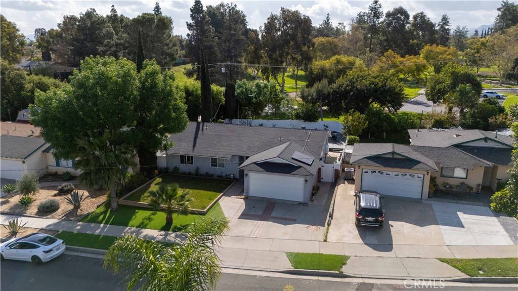 Corona, CA 92882,1485 Crownview DR