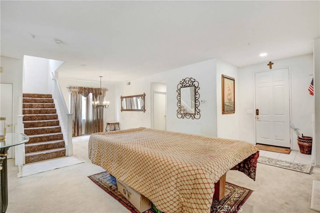 Fontana, CA 92336,16286 Medinah ST