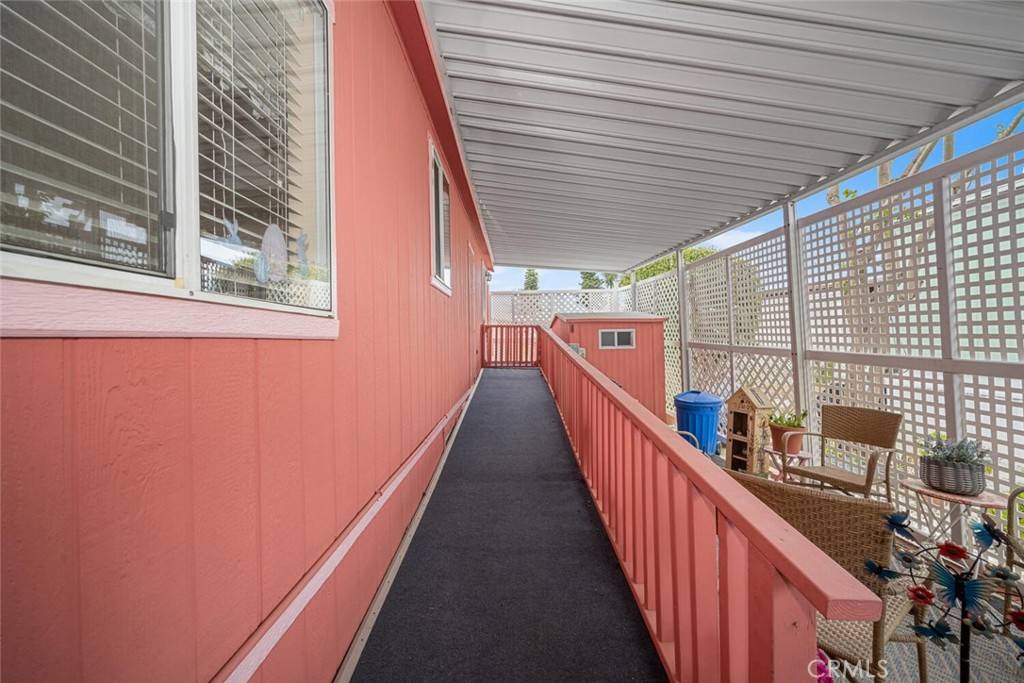 Long Beach, CA 90803,6270 SEABREEZE DR #300