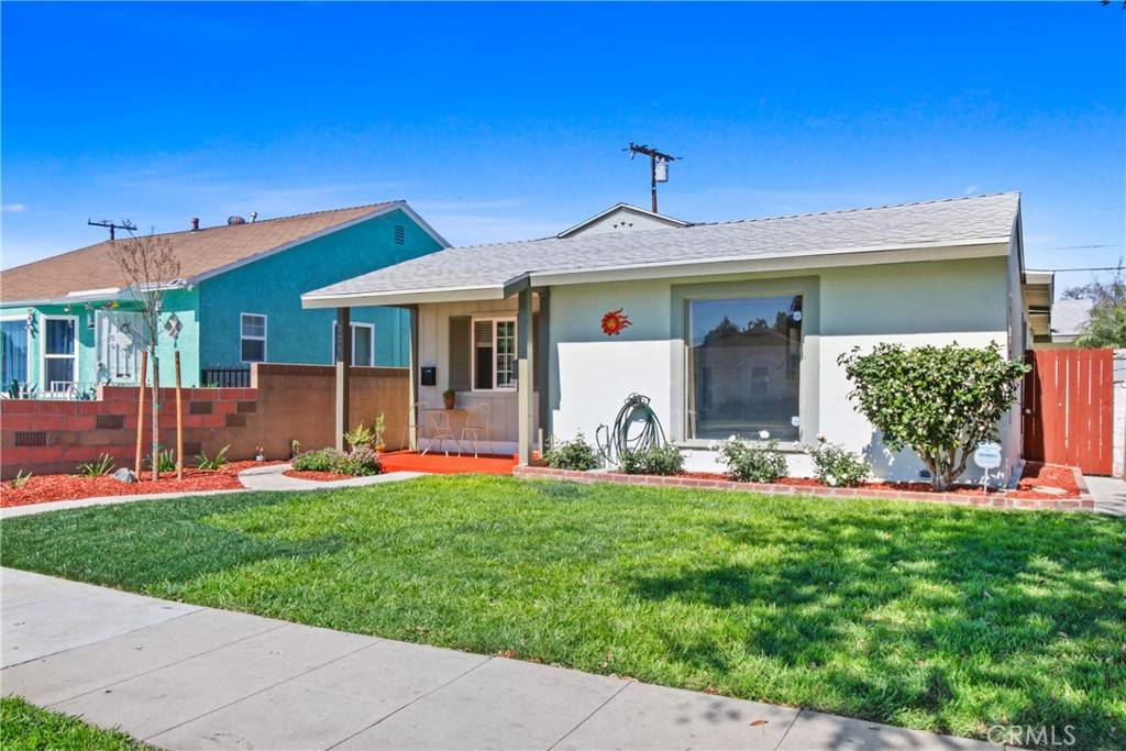 Long Beach, CA 90805,229 E Scott ST