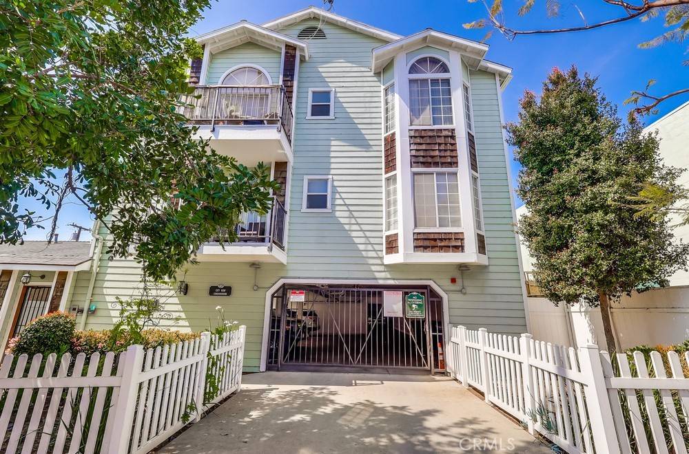 Long Beach, CA 90804,1775 Freeman AVE #302