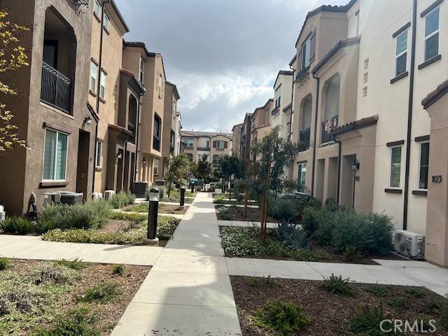 Anaheim, CA 92618,2317 W Broadway #104