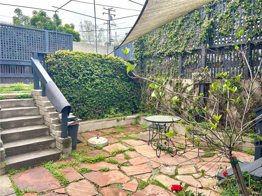 La Canada Flintridge, CA 91011,FOOTHILL BLVD