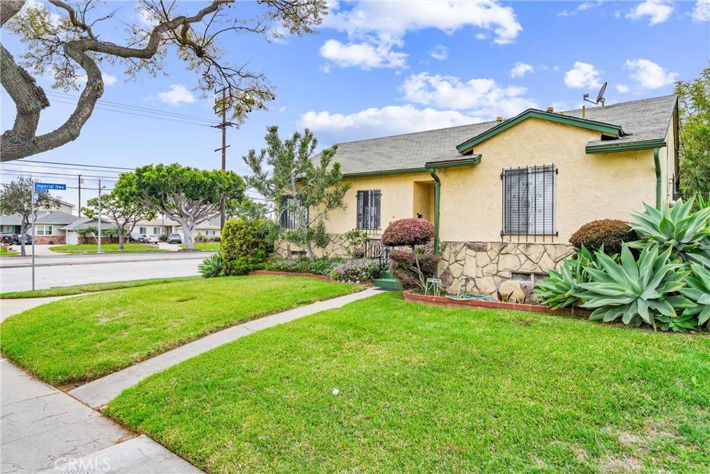 Los Angeles, CA 90047,11241 Haas AVE