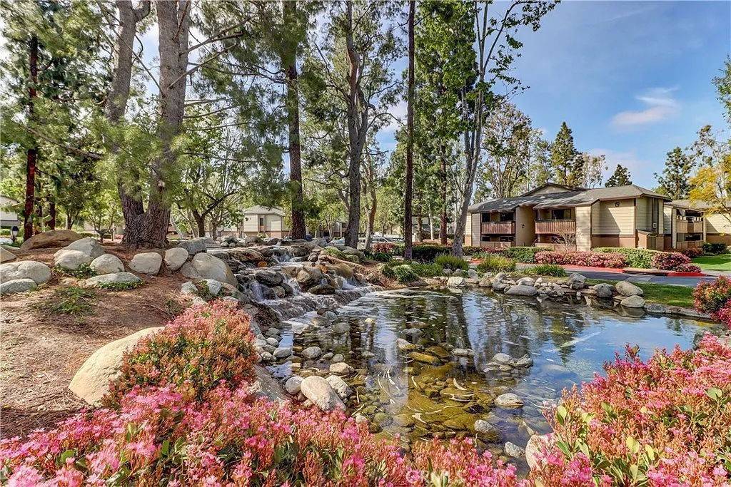 Lake Forest, CA 92630,20702 El Toro RD #90