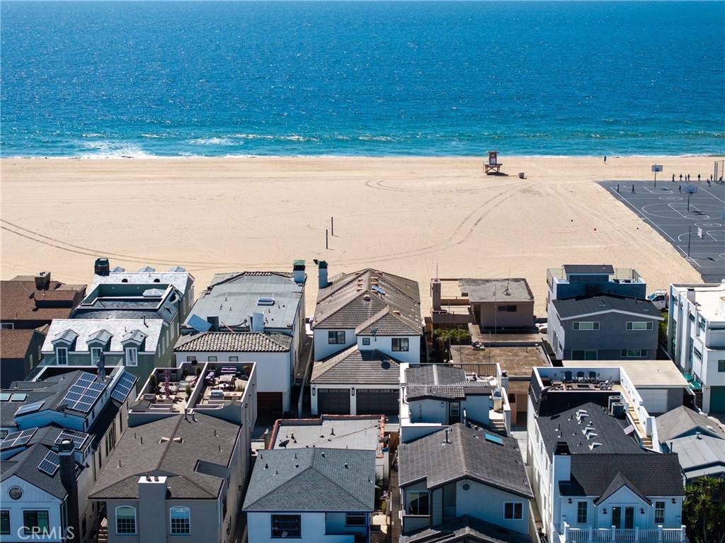 Newport Beach, CA 92661,1228 W Oceanfront