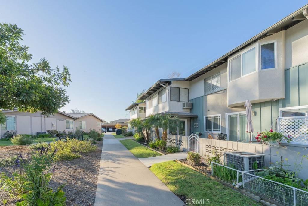 Seal Beach, CA 90740,1901 McKinney WAY #16M