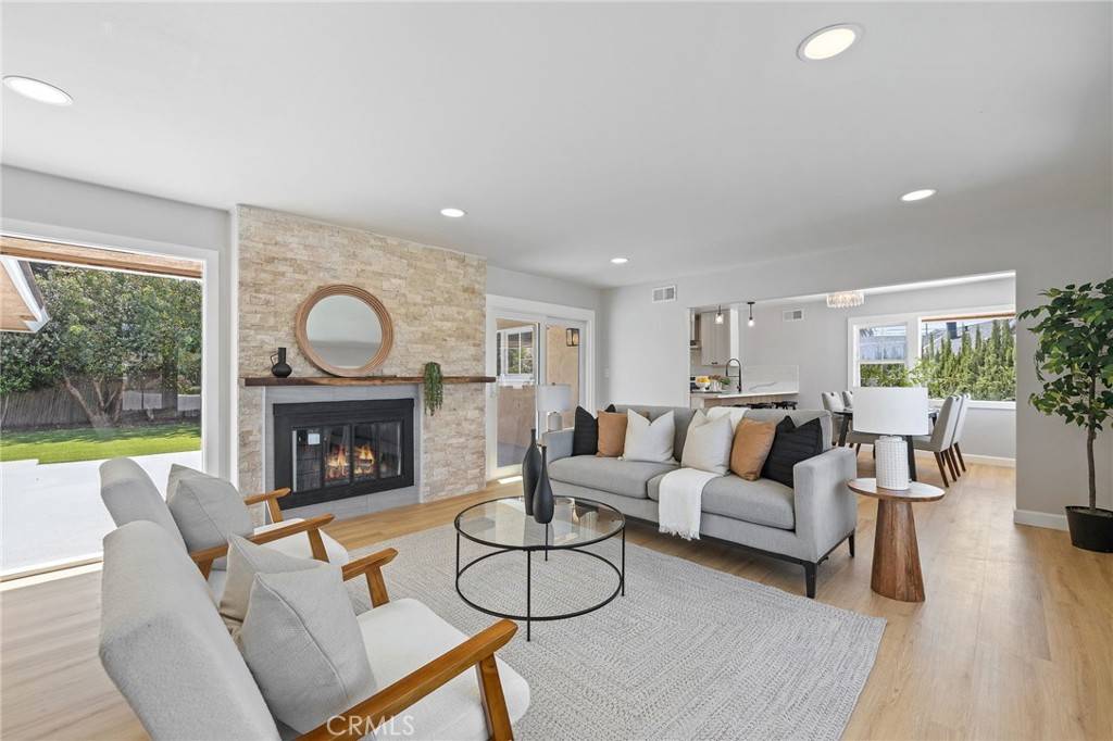 Tustin, CA 92705,12432 Rebecca LN