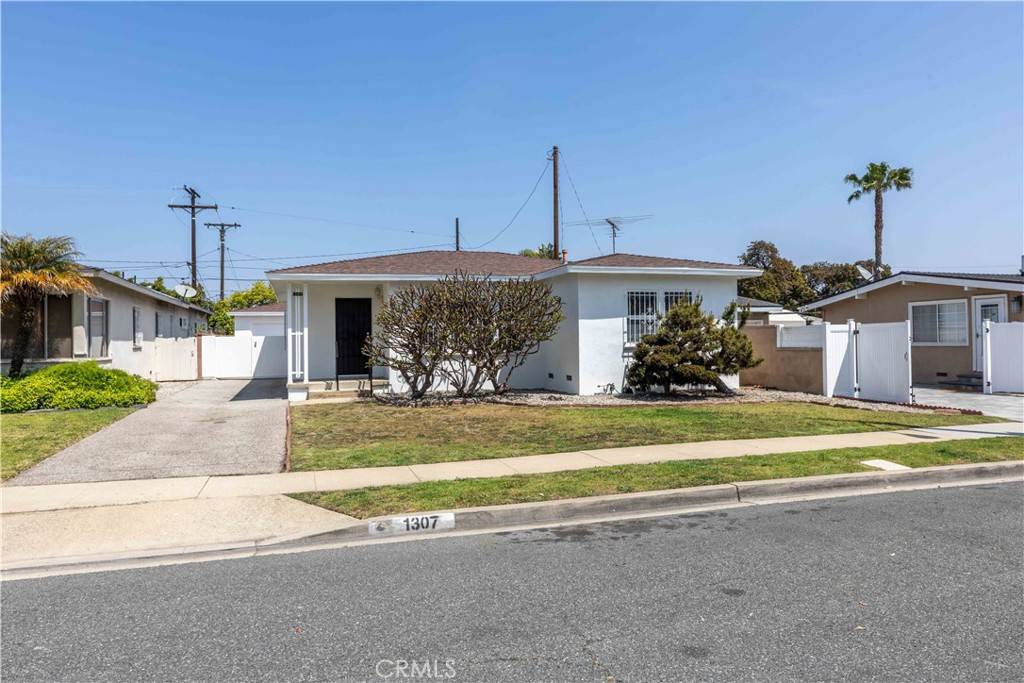 Gardena, CA 90247,1307 W 149th street