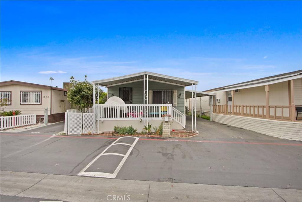 Santa Ana, CA 92704,203 Duchess LN #123
