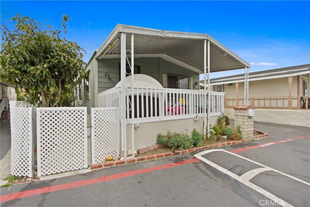 Santa Ana, CA 92704,203 Duchess LN #123