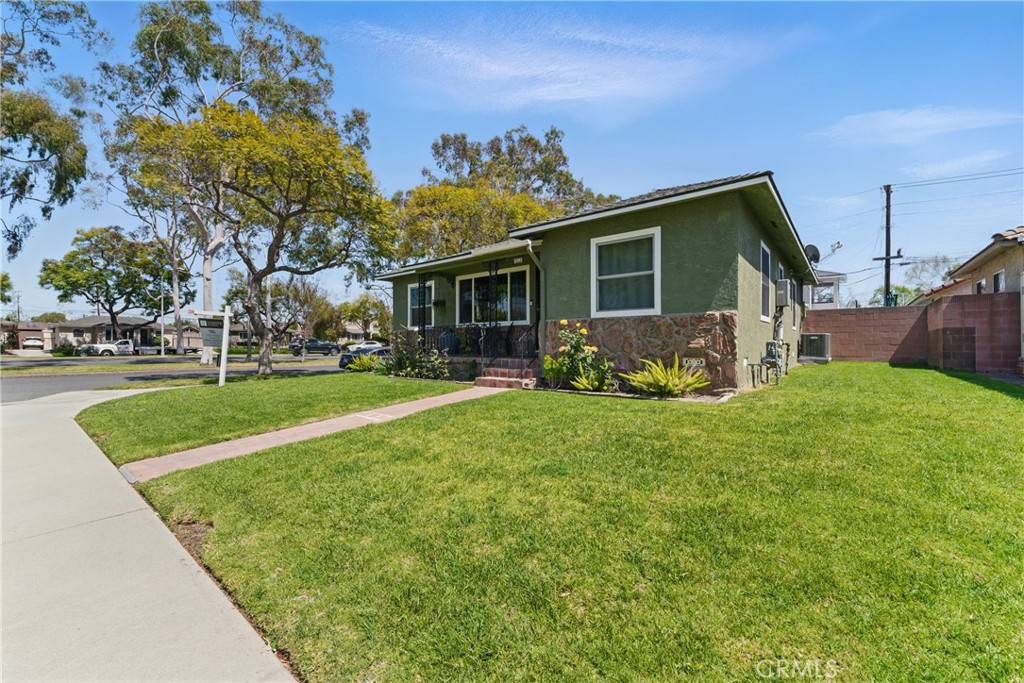 Lakewood, CA 90713,4858 Canehill AVE