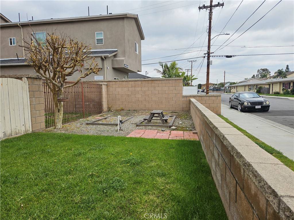Cypress, CA 90630,8598 Belmont ST