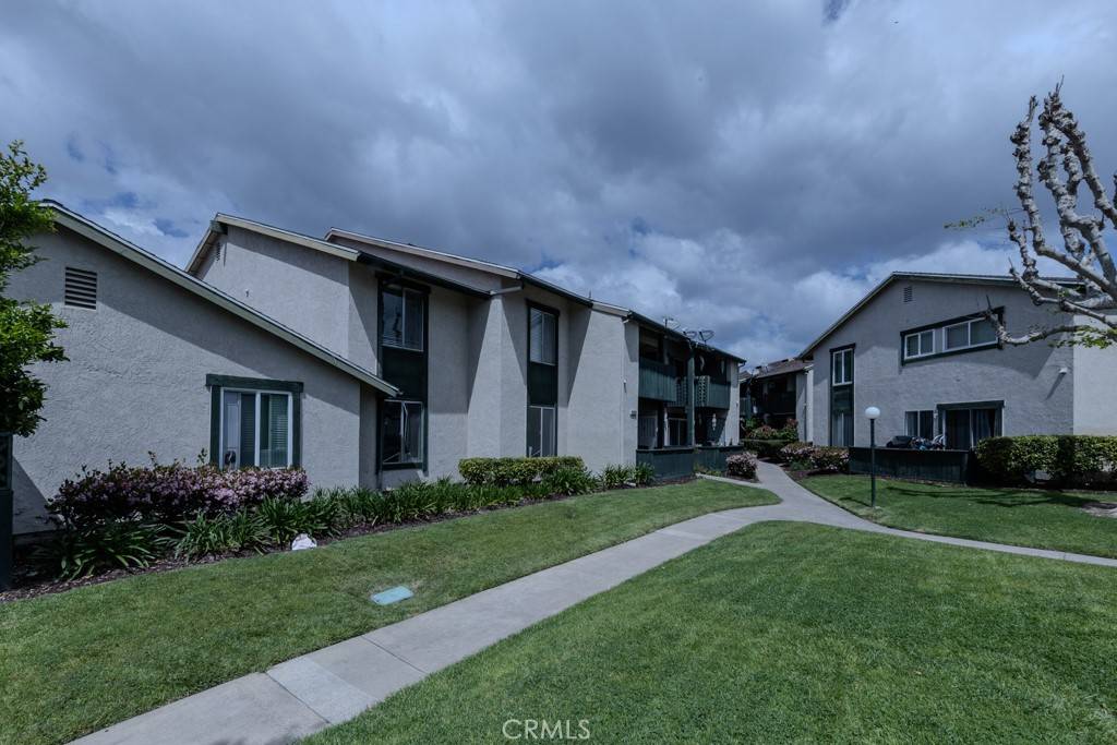 Lake Forest, CA 92630,23222 Orange AVE #4