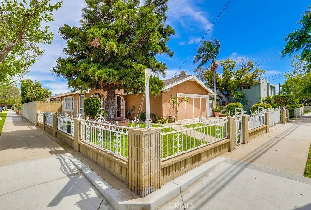 Montebello, CA 90640,204 N Poplar AVE