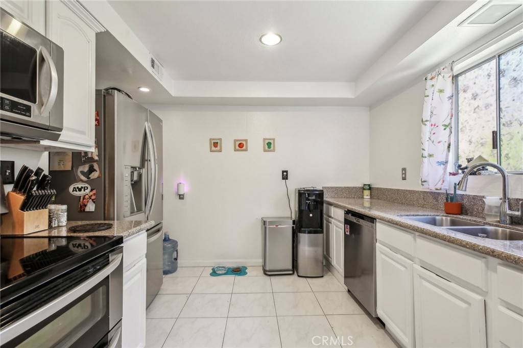 Long Beach, CA 90807,3939 N Virginia RD #216