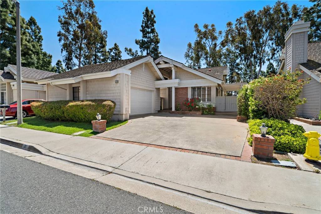 Irvine, CA 92603,31 Hillgrass