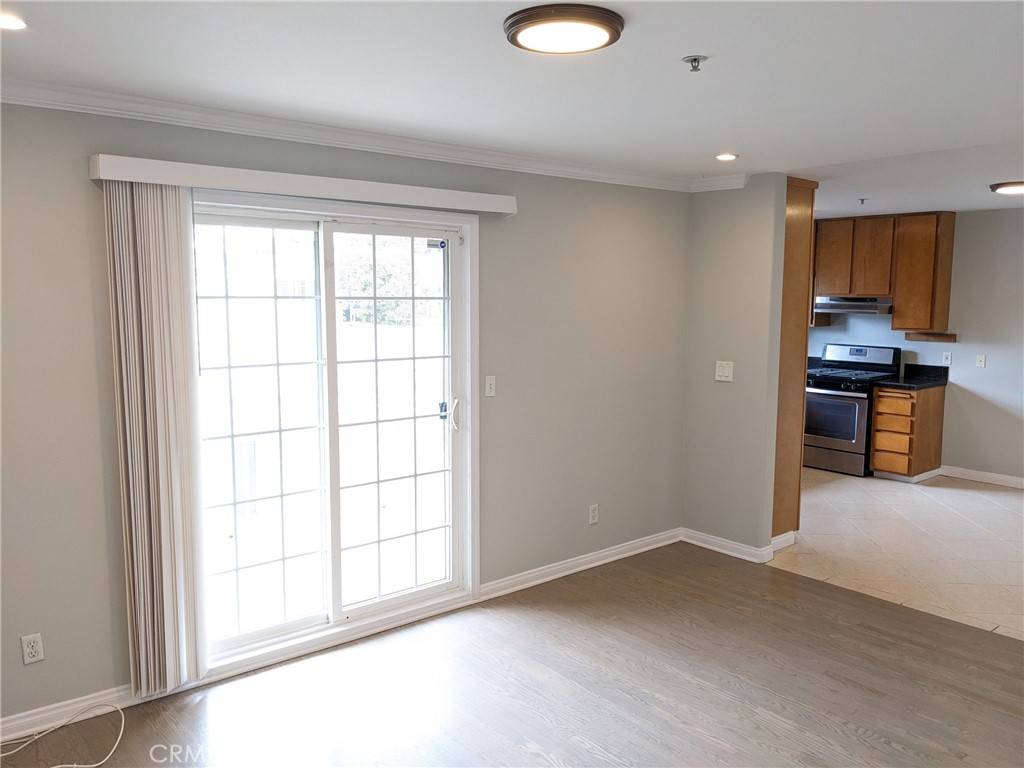 Santa Monica, CA 90404,1927 Cloverfield BLVD #3