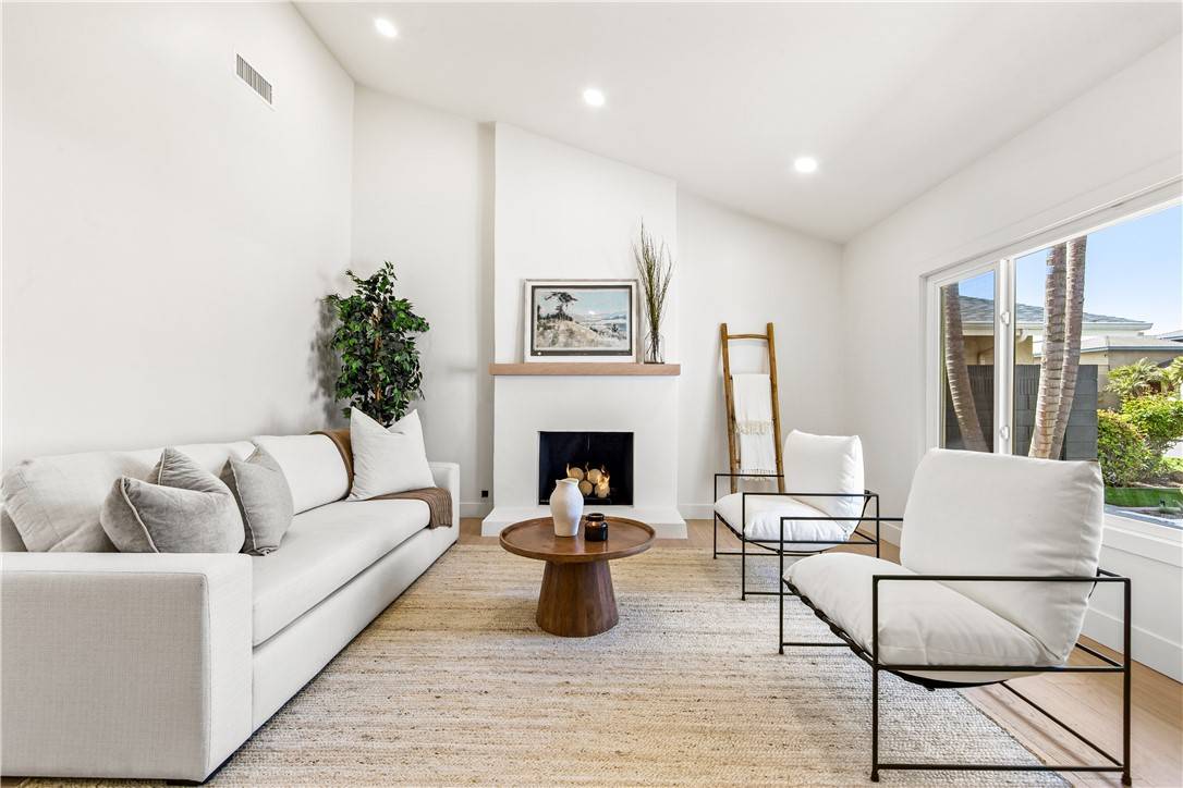 Seal Beach, CA 90740,3790 Wisteria ST